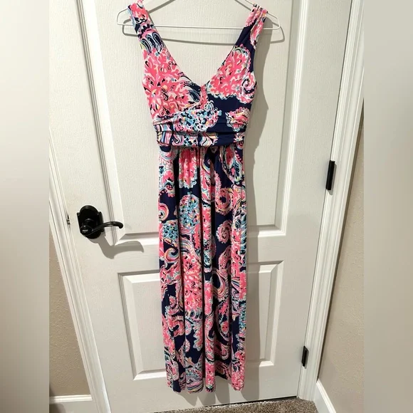 Lilly Pulitzer Sloane Maxi Dress in Paisley Halibut Print - Picture 9 of 10